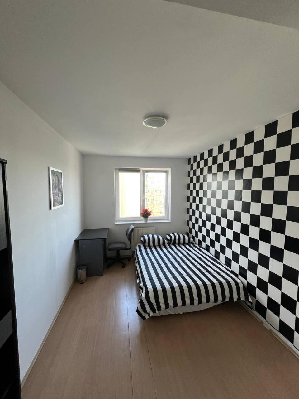 Hostel „U Sashka” 华沙 外观 照片